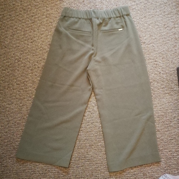 White House Black Market Green Wide Leg Crop Pant - Picture 5 of 5